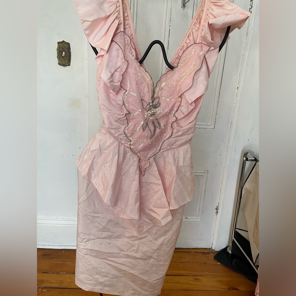 Pink 80s mini/midi dress